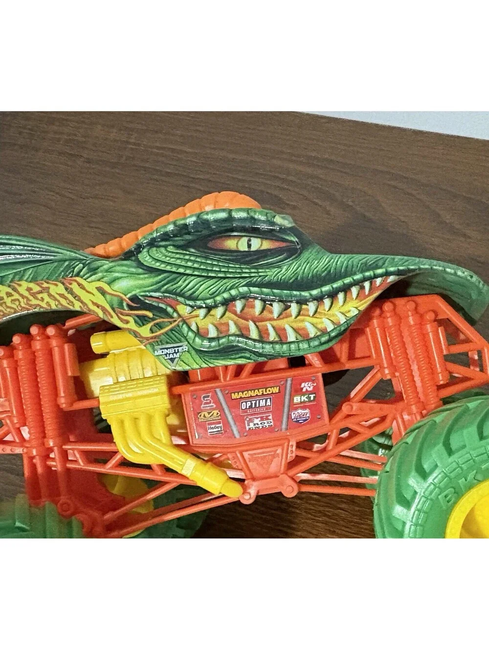 Monster Jam Official Dragon Monster Truck 1:24 Scale Green Orange Yellow
